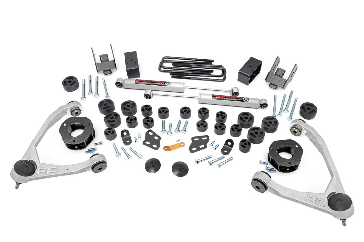 GMC Sierra 1500 Suspension Lift Kit - Rough Country - 4.75 Inch Lift, N3 Shocks - '07-'13